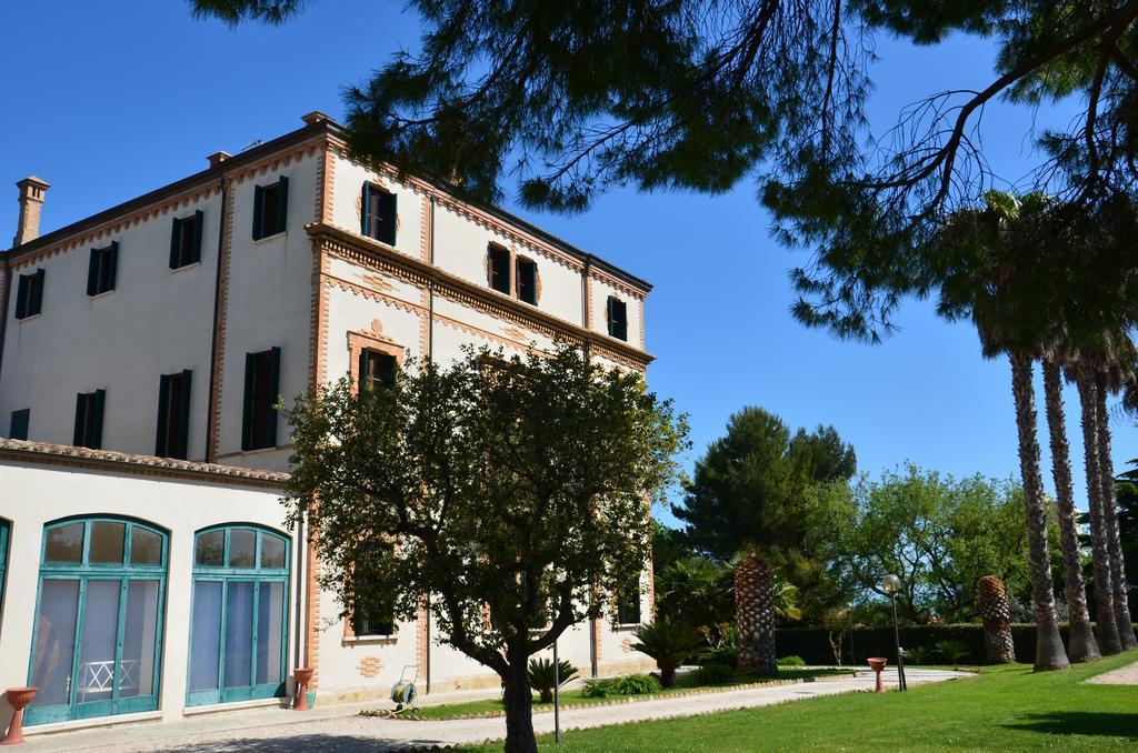 Villa Montanari Rosati Porto San Giorgio Buitenkant foto